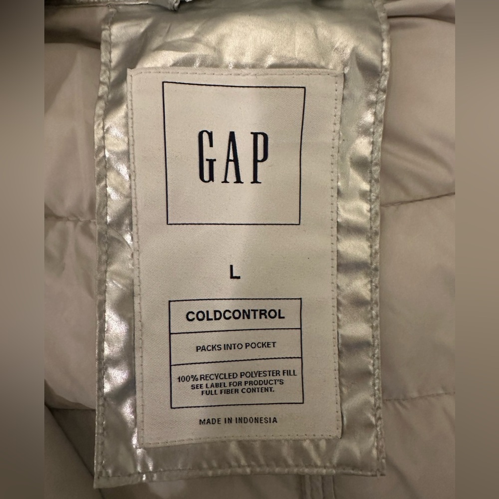 Gap Silver Cold Control Jacket. Stylish For The F… - image 3